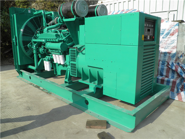 昌黎发电车出租-柴油发电机组在使用的过程中应该做好哪些防护工作